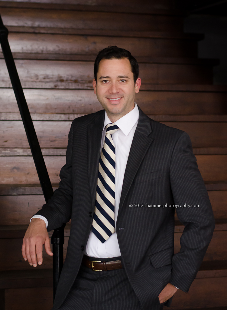 How To Dress For Your Headshots