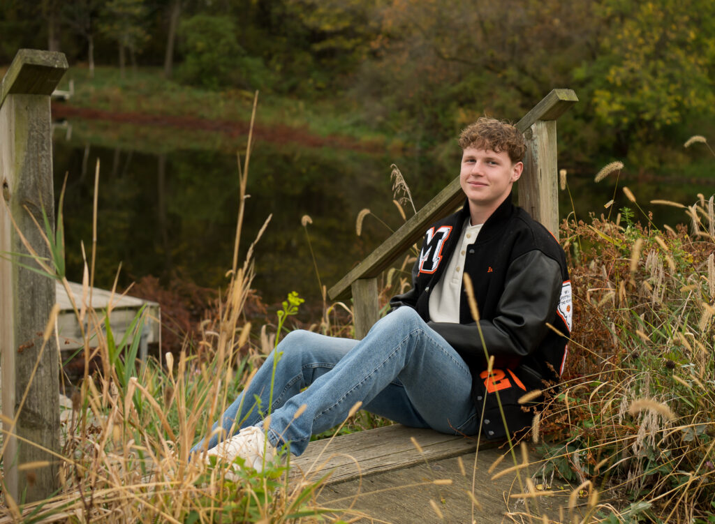 Shannon IL fall senior portraits natural and relaxed.
